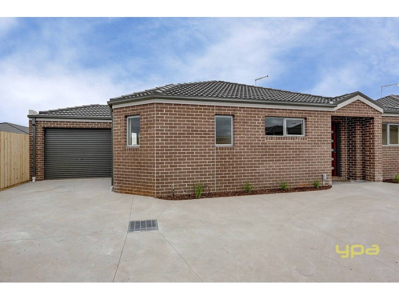 2 & 3/17 Claire Way, Tarneit VIC 3029