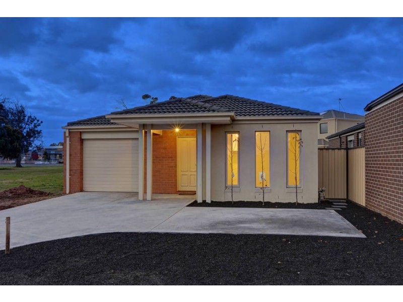 5 Wattle Avenue, Werribee VIC 3030