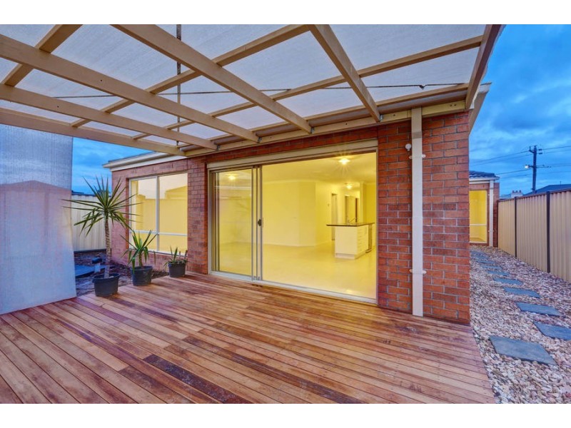 5 Wattle Avenue, Werribee VIC 3030