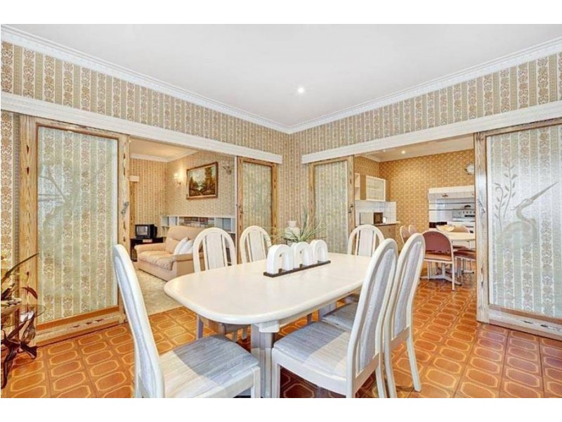 2 Leigh Street, Werribee VIC 3030