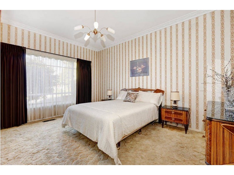 2 Leigh Street, Werribee VIC 3030