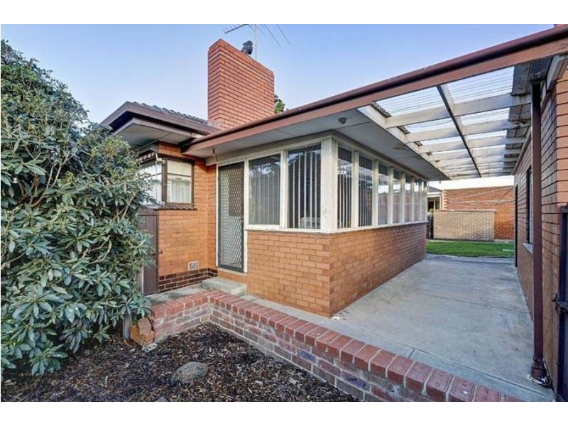 2 Leigh Street, Werribee VIC 3030