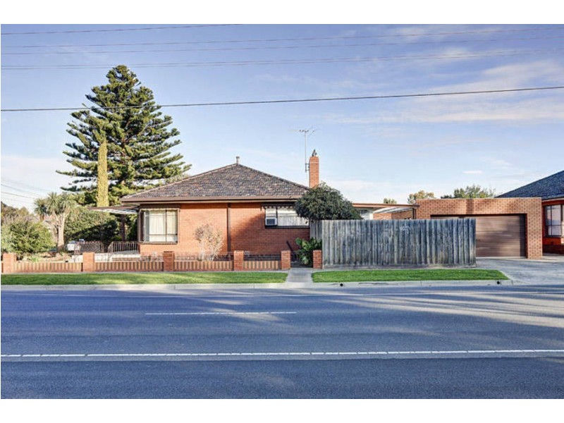 2 Leigh Street, Werribee VIC 3030