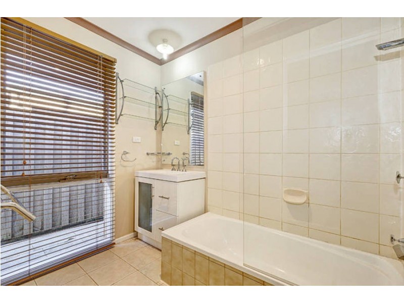 9 Tiber Close, Werribee VIC 3030