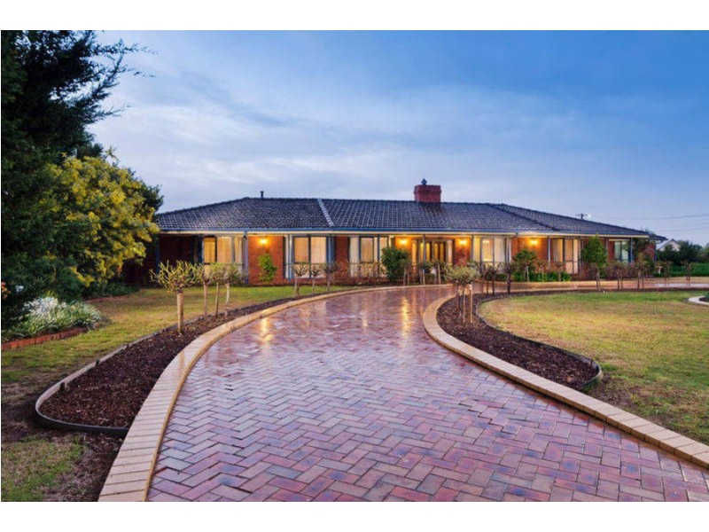 17 Kingston Boulevard, Hoppers Crossing VIC 3029