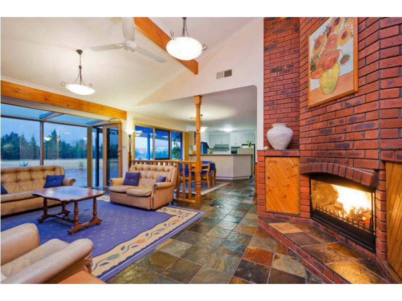 17 Kingston Boulevard, Hoppers Crossing VIC 3029