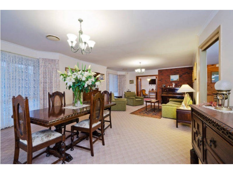 17 Kingston Boulevard, Hoppers Crossing VIC 3029