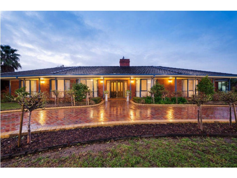 17 Kingston Boulevard, Hoppers Crossing VIC 3029