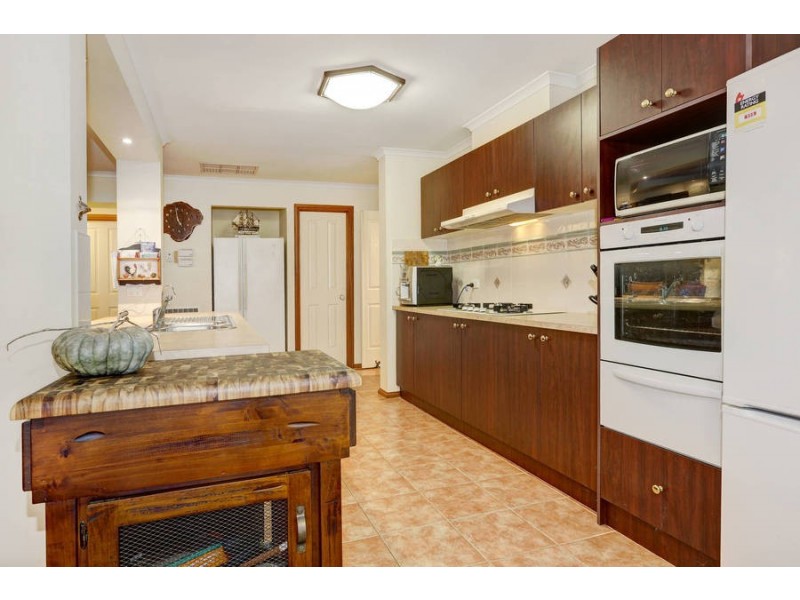 35 St Andrews Drive, Werribee VIC 3030