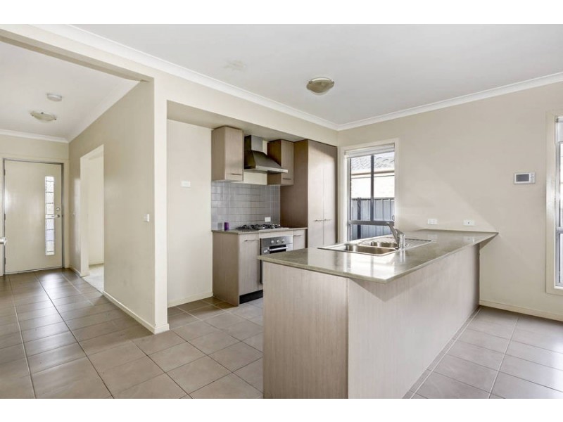 9 Gale Avenue, Tarneit VIC 3029