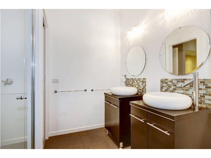 6 Grand Place, Tarneit VIC 3029