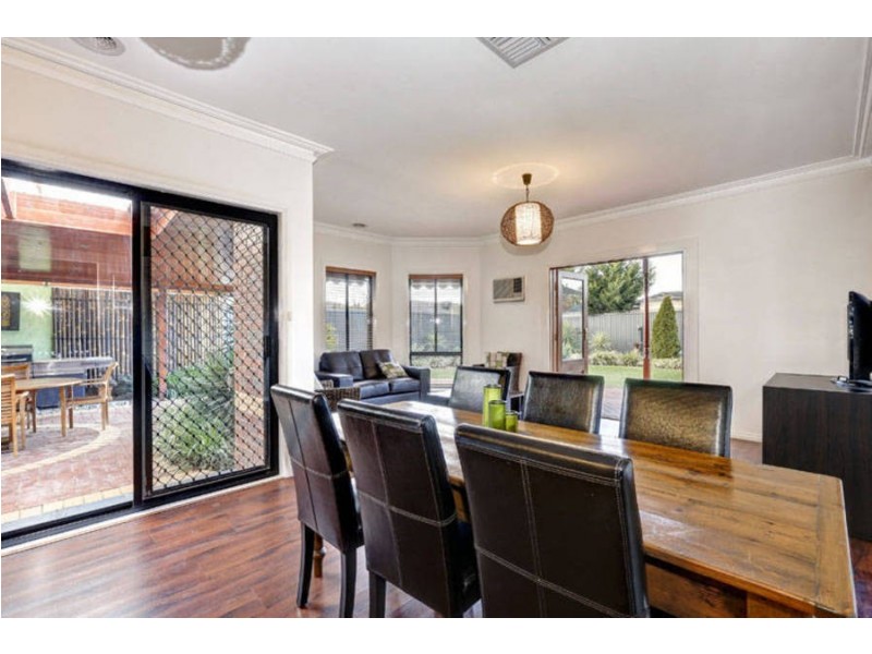 72 Wilmington Avenue, Hoppers Crossing VIC 3029