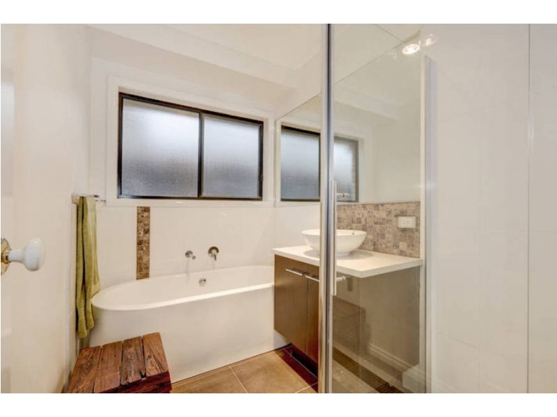 72 Wilmington Avenue, Hoppers Crossing VIC 3029