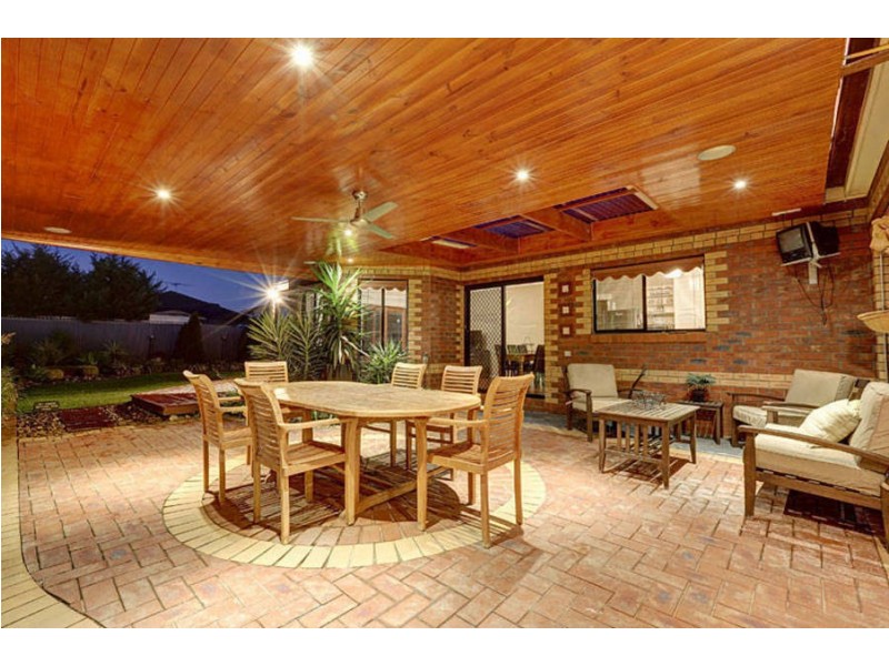 72 Wilmington Avenue, Hoppers Crossing VIC 3029