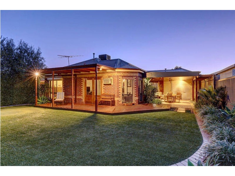 72 Wilmington Avenue, Hoppers Crossing VIC 3029