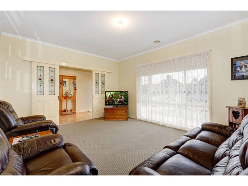 27 St Andrews Drive, Werribee VIC 3030