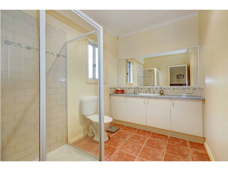 27 St Andrews Drive, Werribee VIC 3030