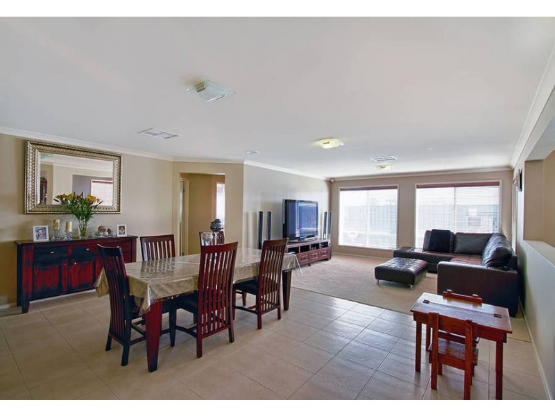 6 Ashburton Avenue, Wyndham Vale VIC 3024