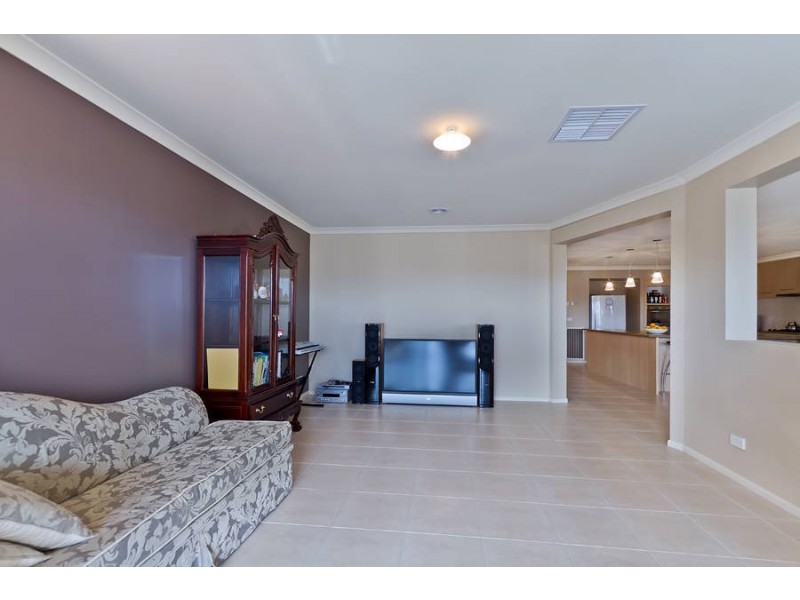 6 Ashburton Avenue, Wyndham Vale VIC 3024