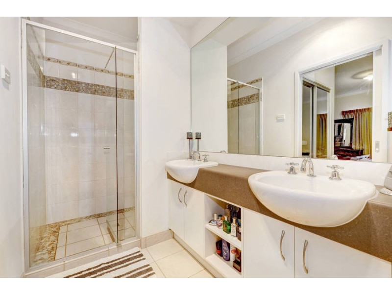 5 Silvergum Street, Wyndham Vale VIC 3024