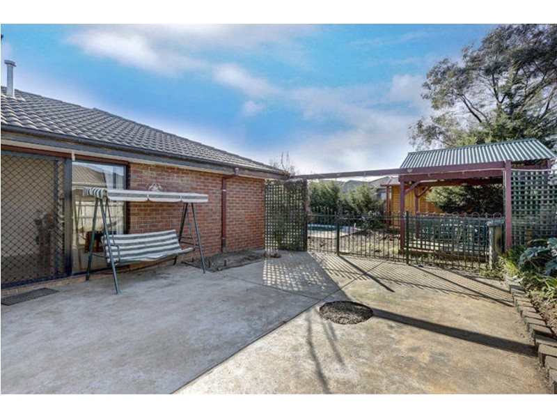 6 Karinya Close, Werribee VIC 3030