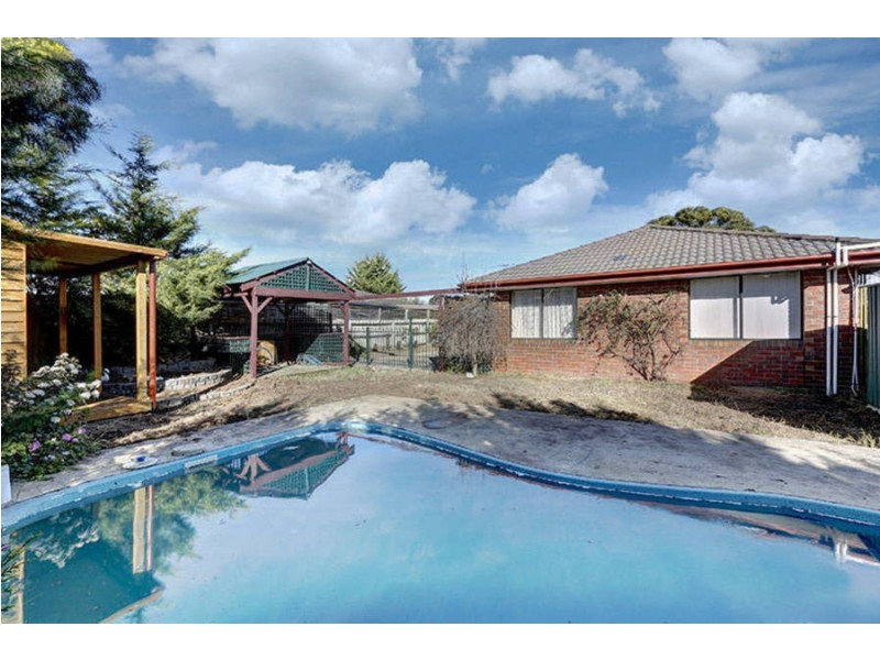 6 Karinya Close, Werribee VIC 3030