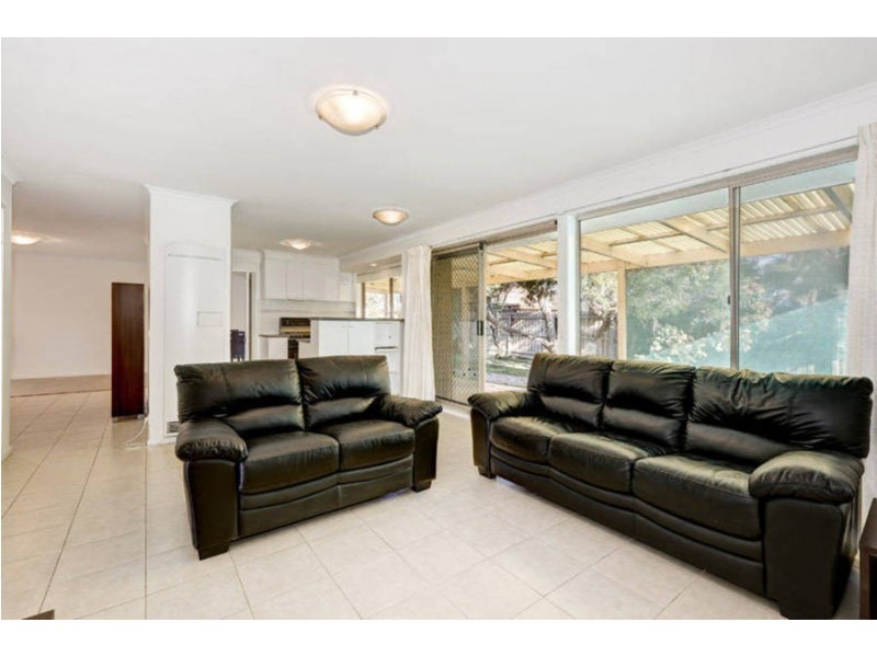 8 Egret Court, Werribee VIC 3030