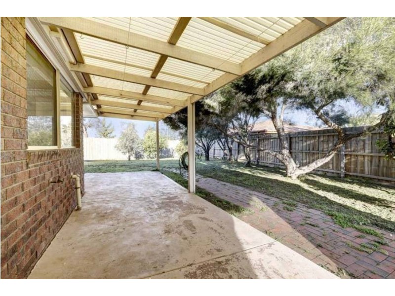 8 Egret Court, Werribee VIC 3030