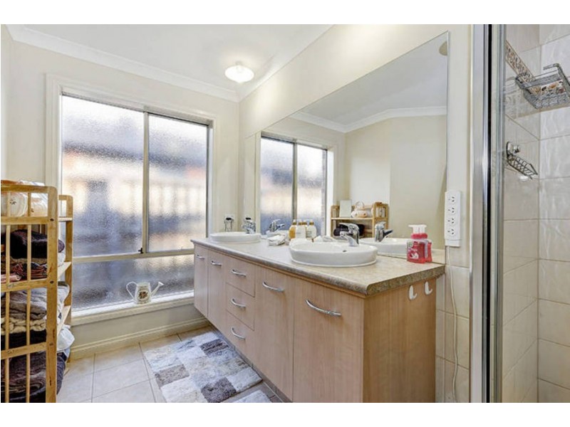 10 Admiral Court, Tarneit VIC 3029