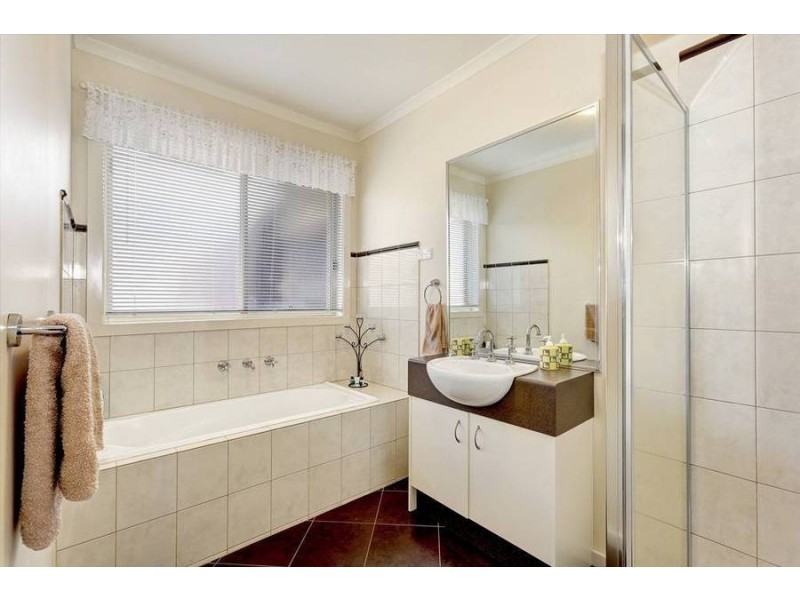 2/26 Harmony Drive, Tarneit VIC 3029