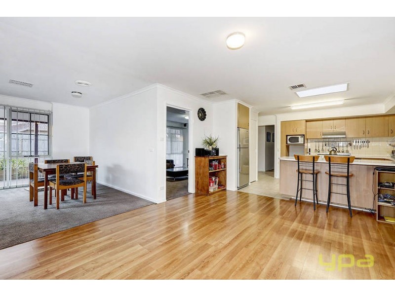 14 Kevington Street, Werribee VIC 3030