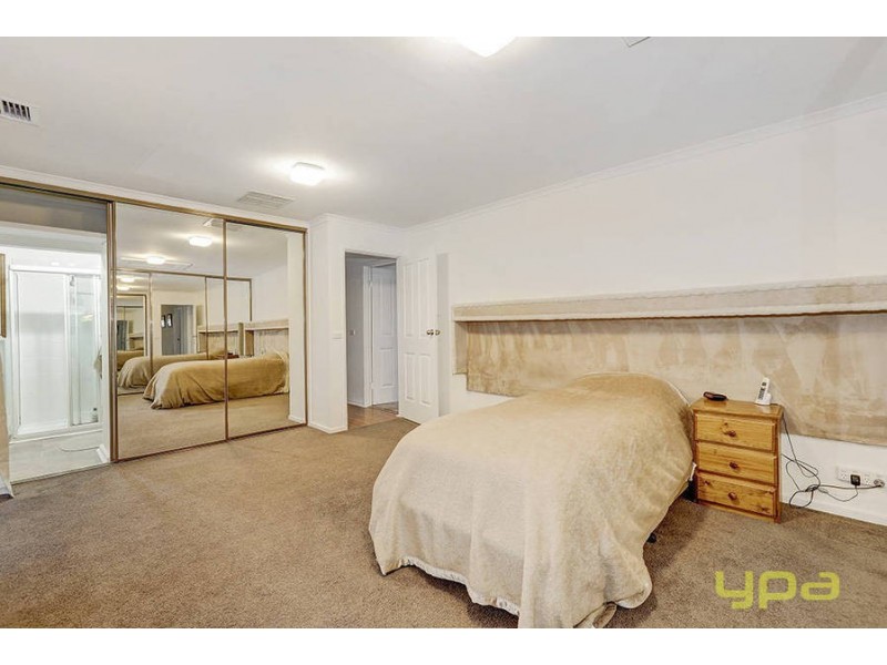 14 Kevington Street, Werribee VIC 3030