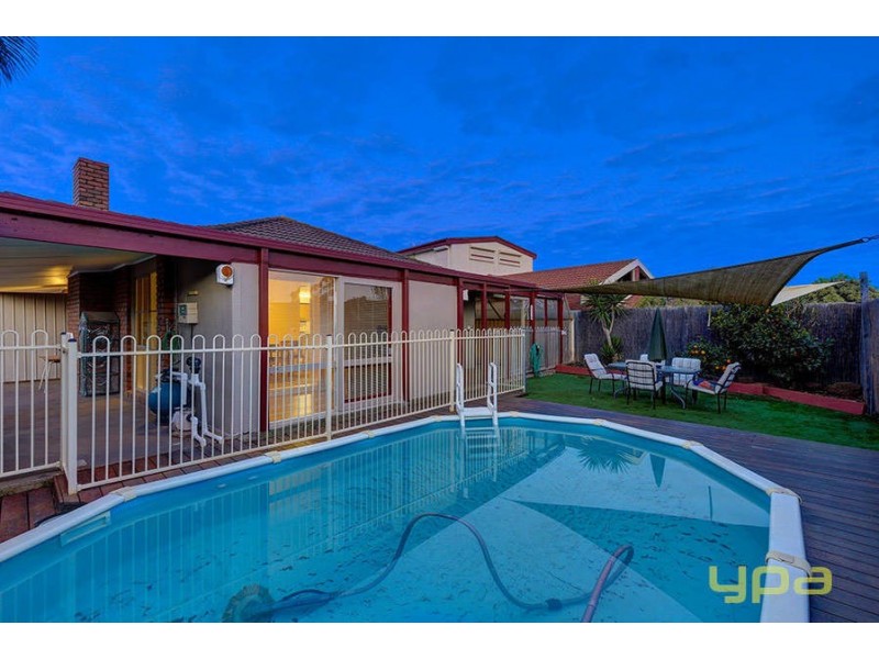 14 Kevington Street, Werribee VIC 3030