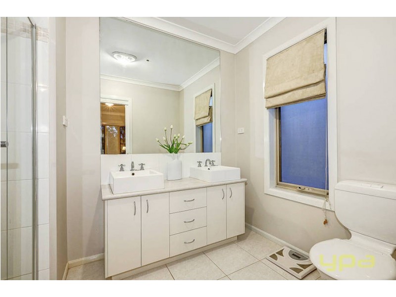2 James Austin Place, Hoppers Crossing VIC 3029