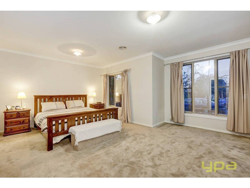 2 James Austin Place, Hoppers Crossing VIC 3029