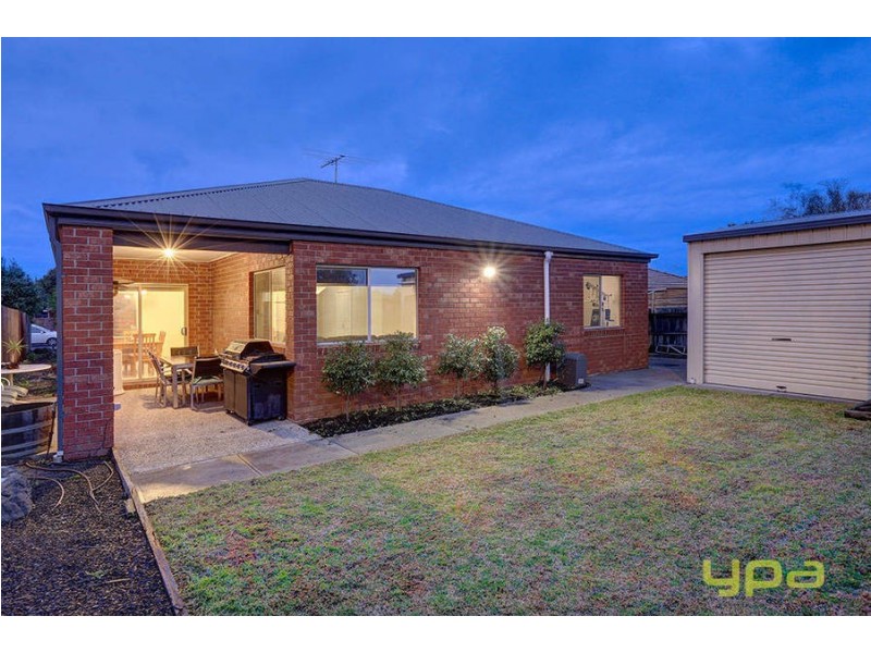 2 James Austin Place, Hoppers Crossing VIC 3029