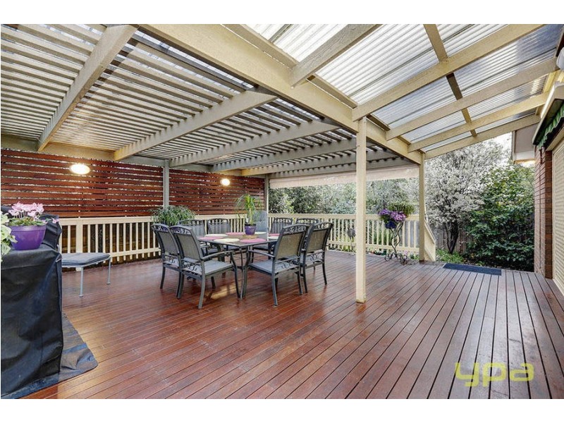 2 Wallaroo Square, Werribee VIC 3030