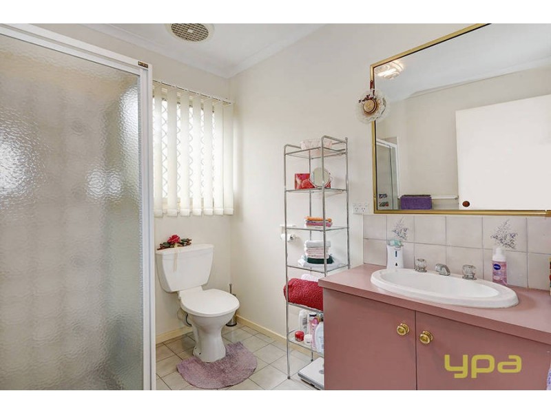 1/5 Enfield Avenue, Werribee VIC 3030