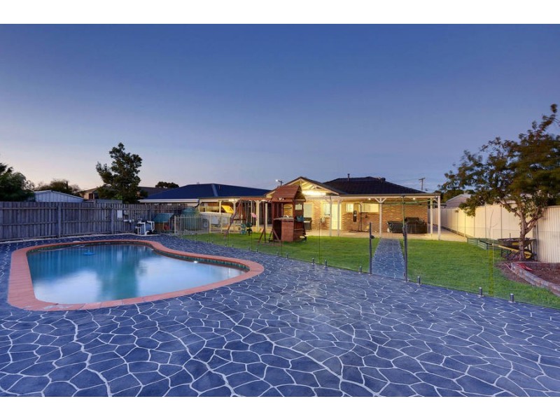 13 Sier Avenue, Hoppers Crossing VIC 3029