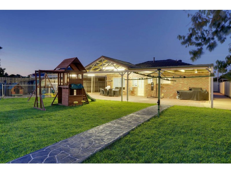 13 Sier Avenue, Hoppers Crossing VIC 3029