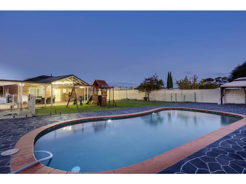 13 Sier Avenue, Hoppers Crossing VIC 3029