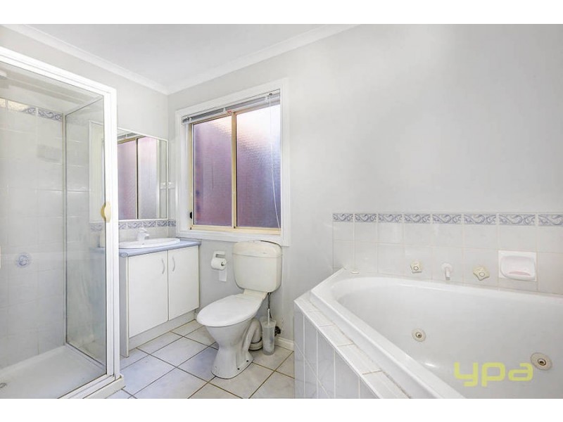 13 Quarrion Court, Hoppers Crossing VIC 3029