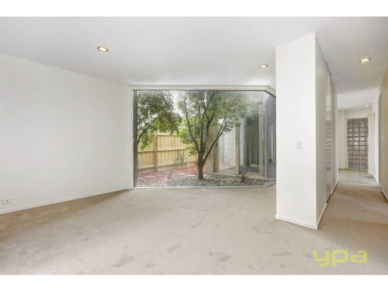 1/8-10 Melita Avenue, Werribee VIC 3030