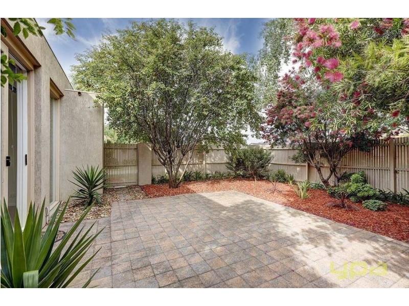 1/8-10 Melita Avenue, Werribee VIC 3030