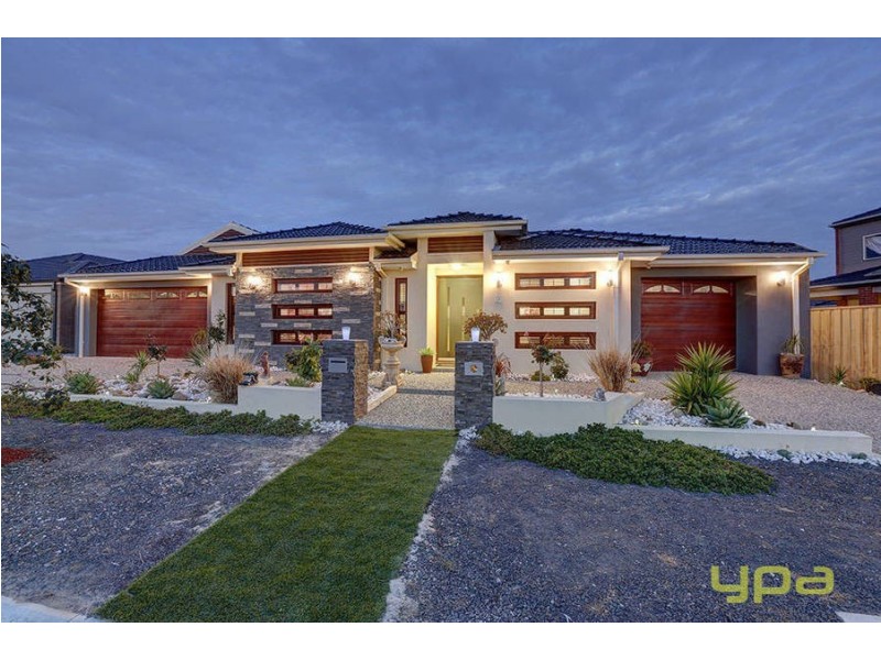 33 Bristlebird Way, Williams Landing VIC 3027