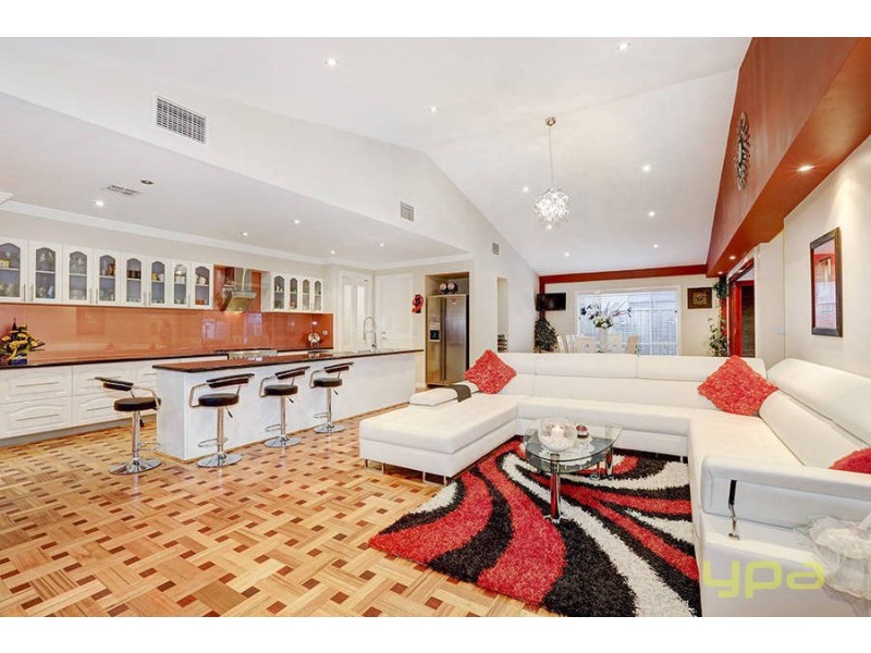 33 Bristlebird Way, Williams Landing VIC 3027