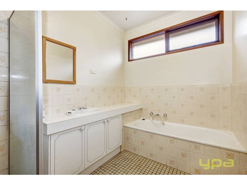 14 Melview Drive, Wyndham Vale VIC 3024