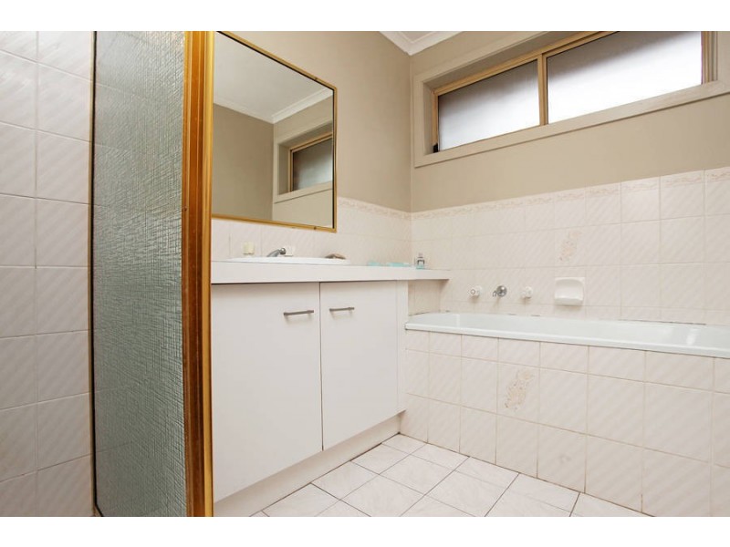 1/239 Shaws Road, Werribee VIC 3030