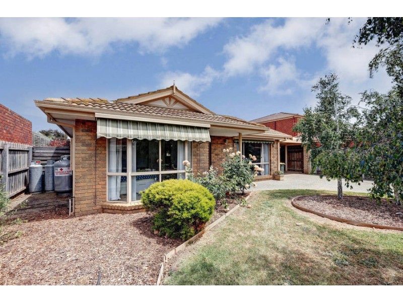 24 Trevally Close, Werribee South VIC 3030