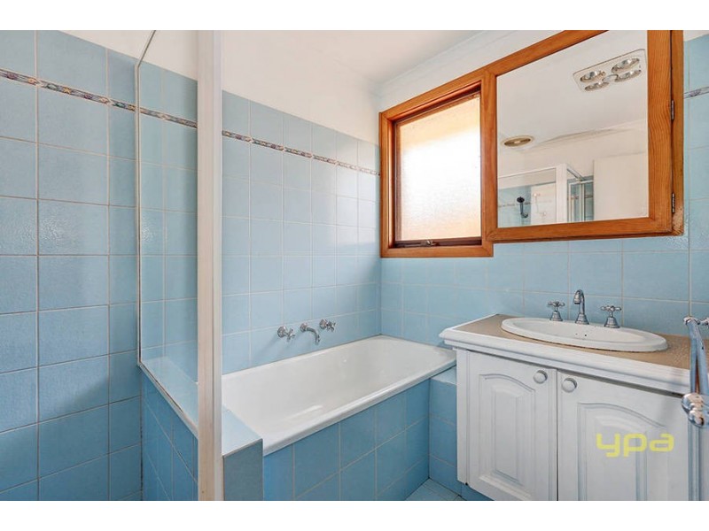 2 Colliet Place, Hoppers Crossing VIC 3029